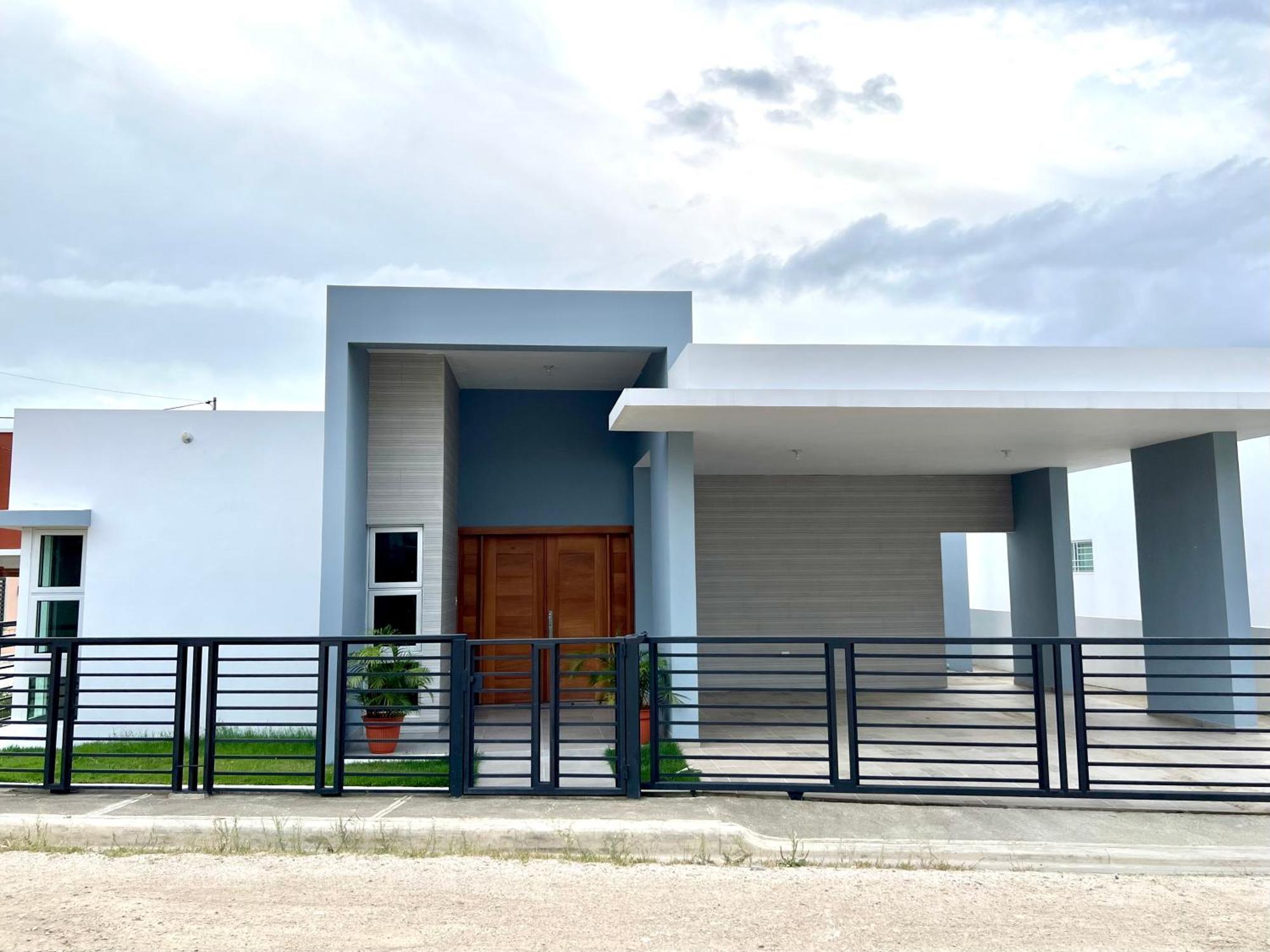 Casa Privada - Centro Del Pueblo. Villa Constanza Ngoại thất bức ảnh